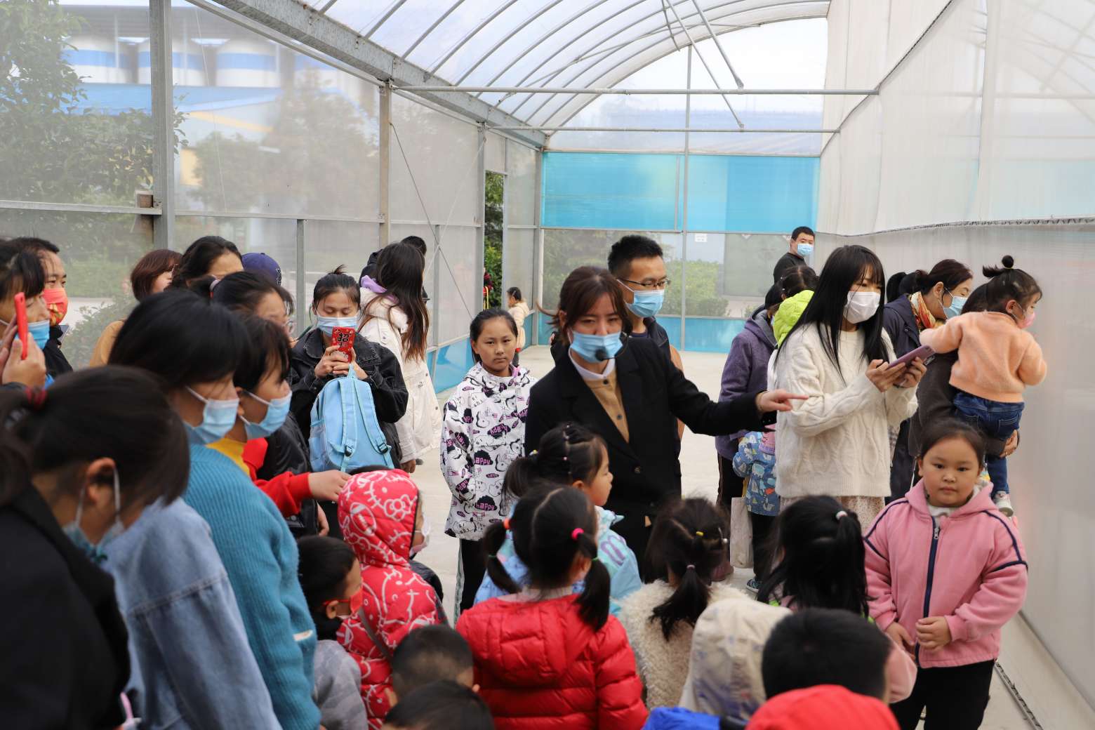 品味醬香醇厚，探索釀造奧秘（陽光寶貝幼兒園正信味業(yè)之旅）